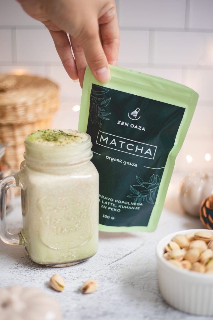 Pistacijin Matcha Latte